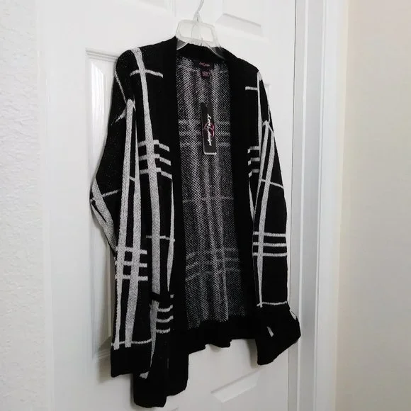 Soft Large Black White Cardigan Sweater - Picture 1 of 15